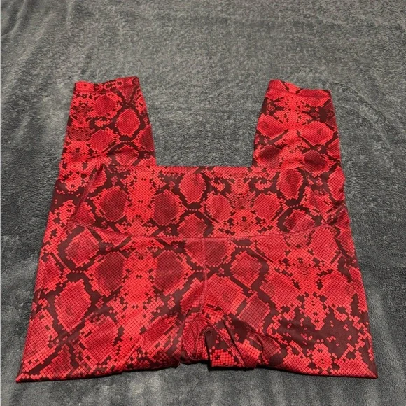 Lululemon Athletica Red Leggings - Picture 5 of 7